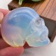 Crâne de guérison Reiki Tête de mort en opale naturelle vue côté gauche
