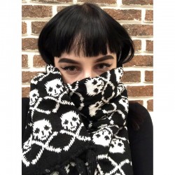 Écharpe tête de mort en acrylique avec frange tricotée